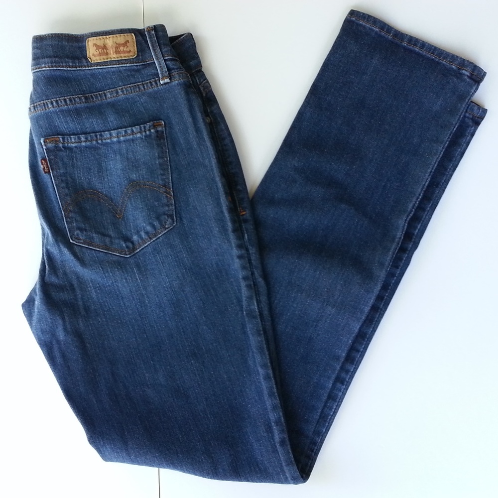 Levis prefect waist 525 straight leg size 6